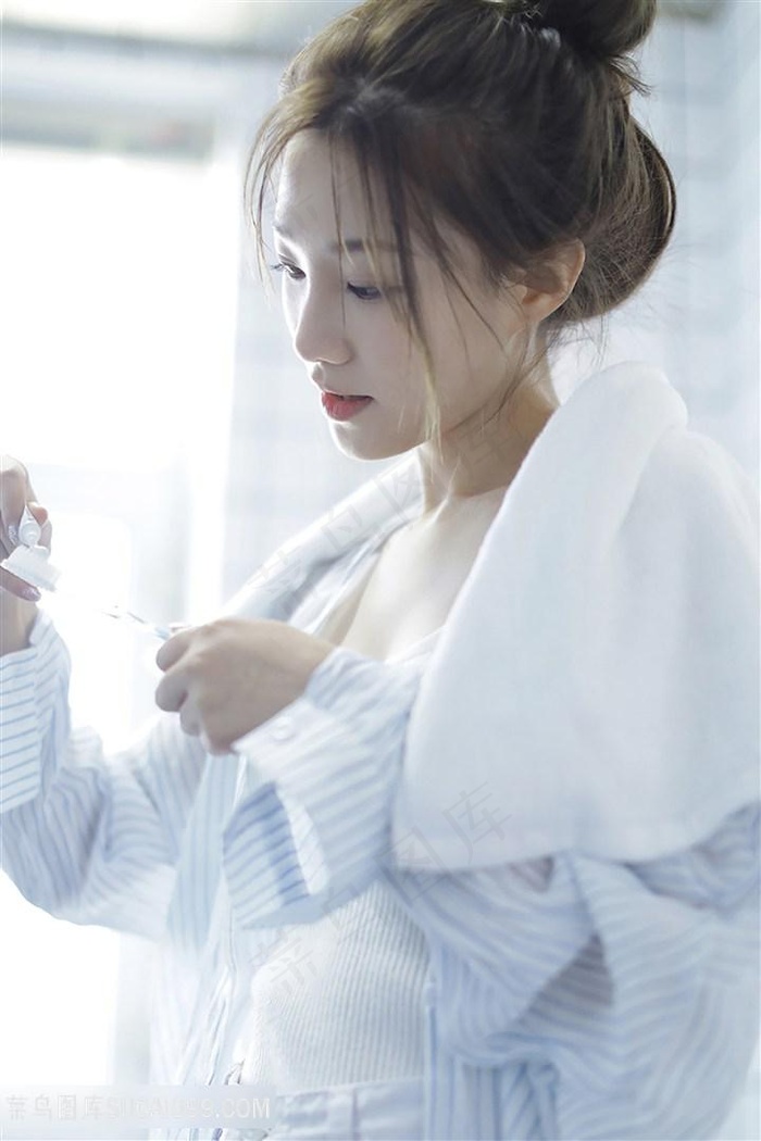 姐姐你的兔子真好吃