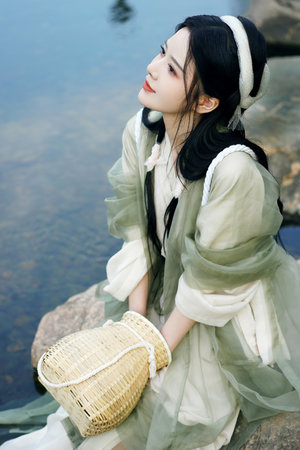 日韩美女啪啪淫荡校花视频