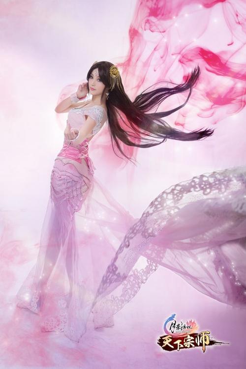 露奶吊带灰丝